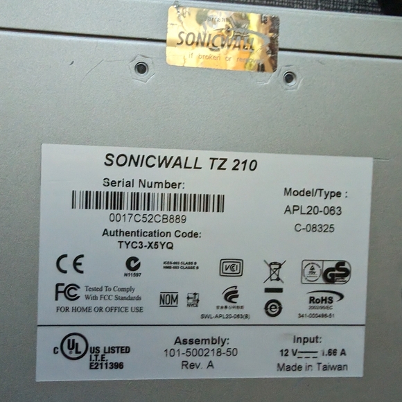 SONICWALL TZ 210 - Picture 3 of 3